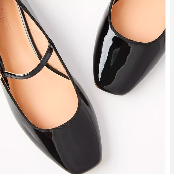 Black Patent Leather Mary Jane Flats - Picture 4 of 7